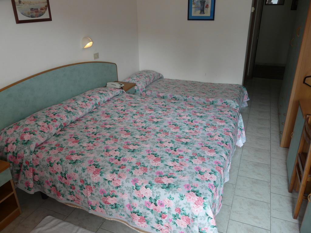 Hotel Vecchia Rimini ليدو ديلي ايستينسي الغرفة الصورة